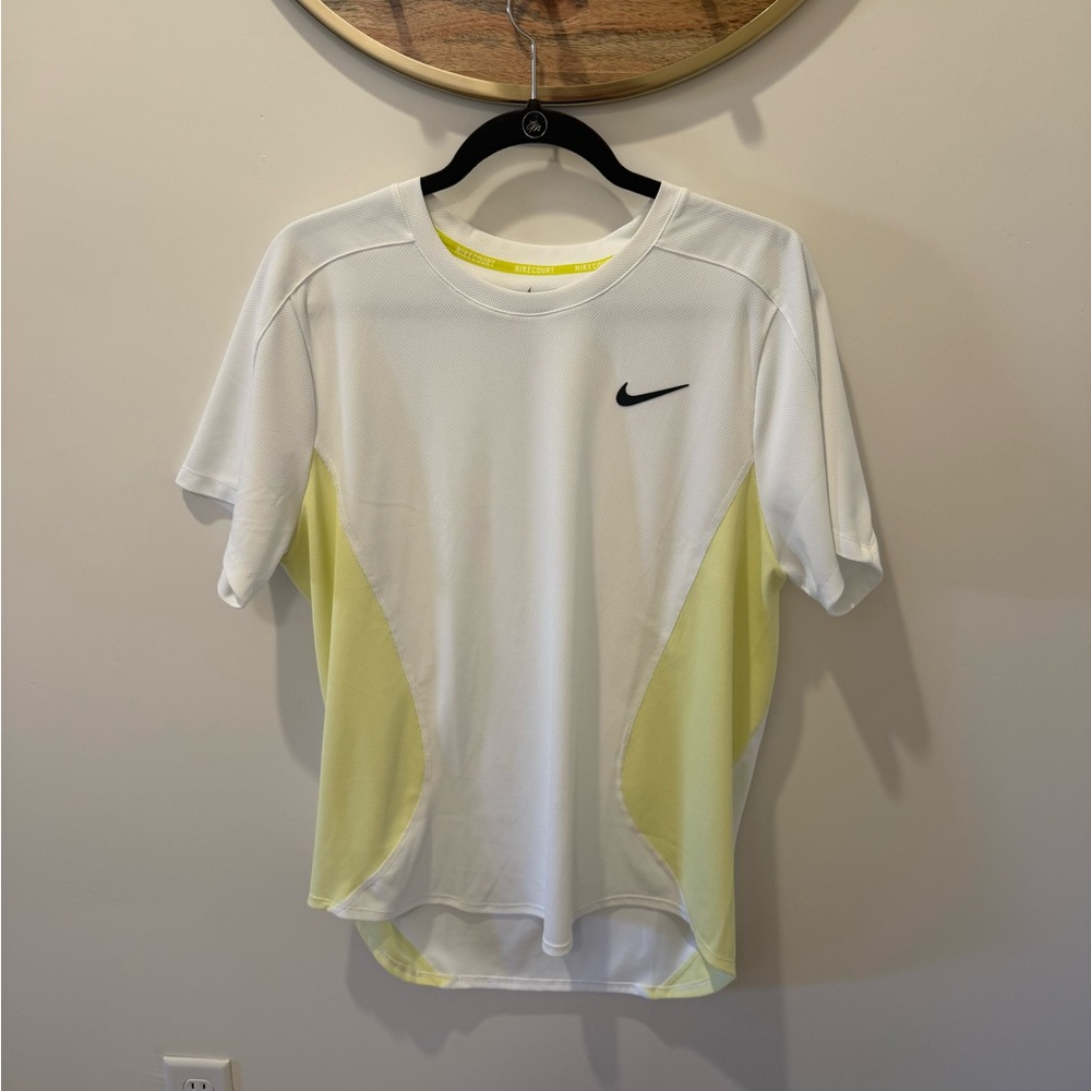 Men's Melbourne Dri-Fit Advantage Slam Tennis Top - Picture 2 of 4